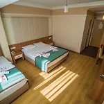 Cleopatra Tac & Apart Aparthotel 3*