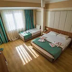 Aparthotel Cleopatra Tac & Apart